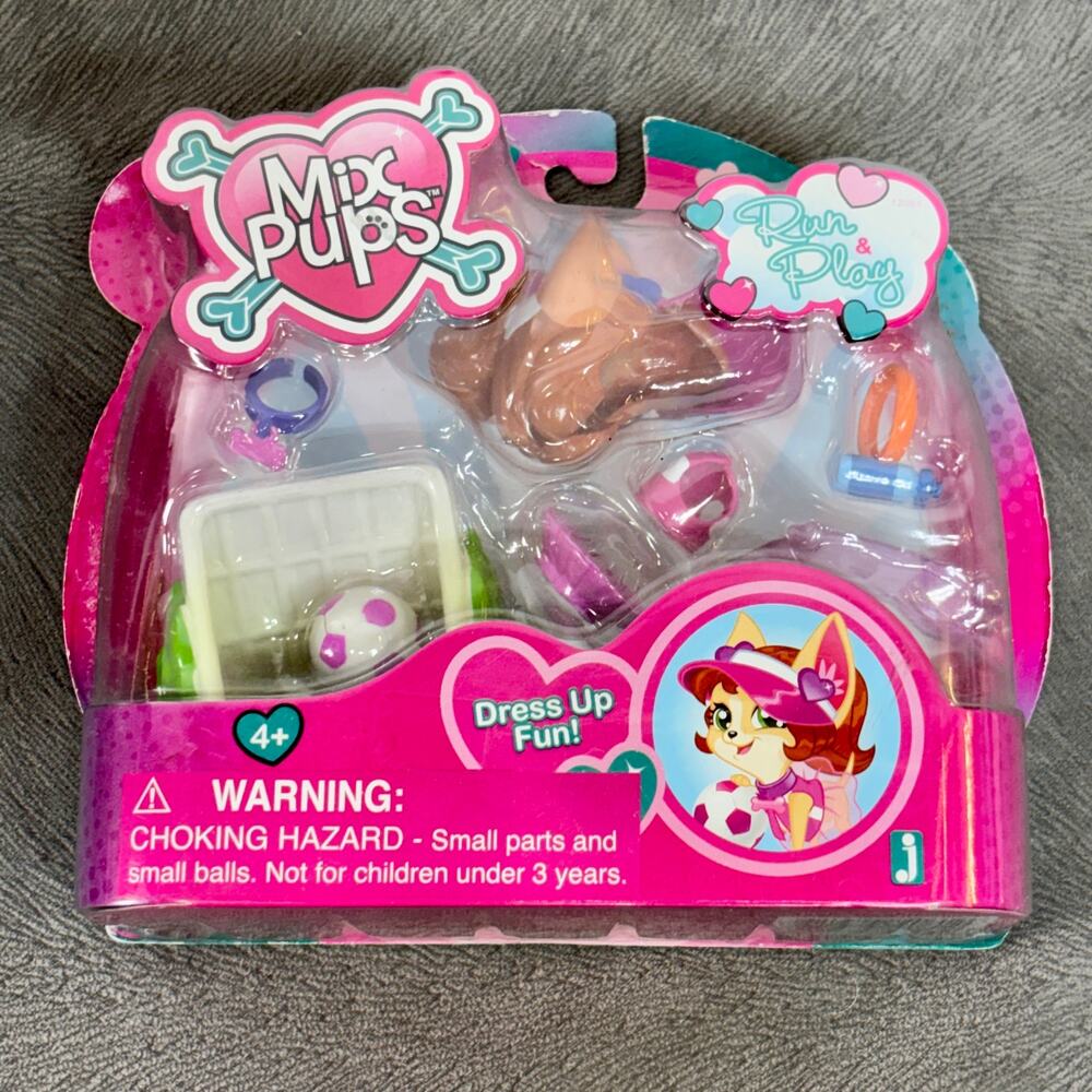 Mix Pups Run & Play Playset Jazwares New Sealed 2010 Action Figure Accessory Set